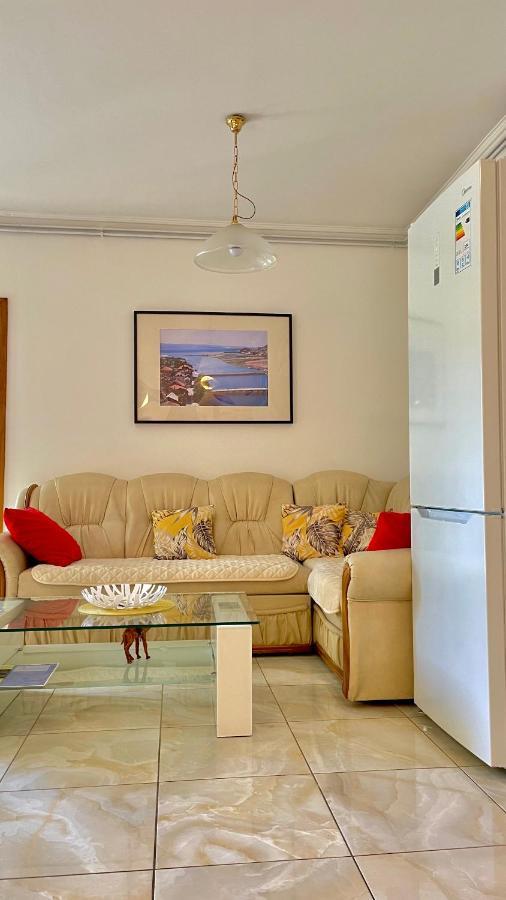 Apartments Neven Омиш Экстерьер фото