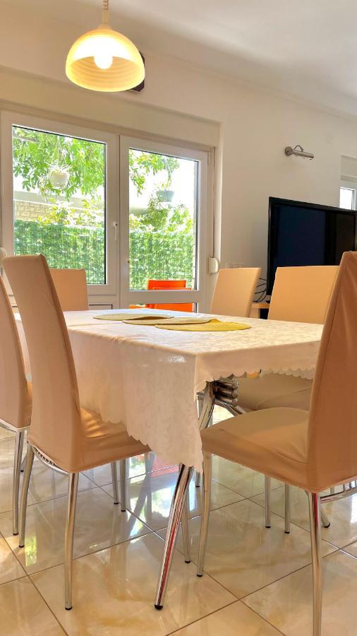 Apartments Neven Омиш Экстерьер фото