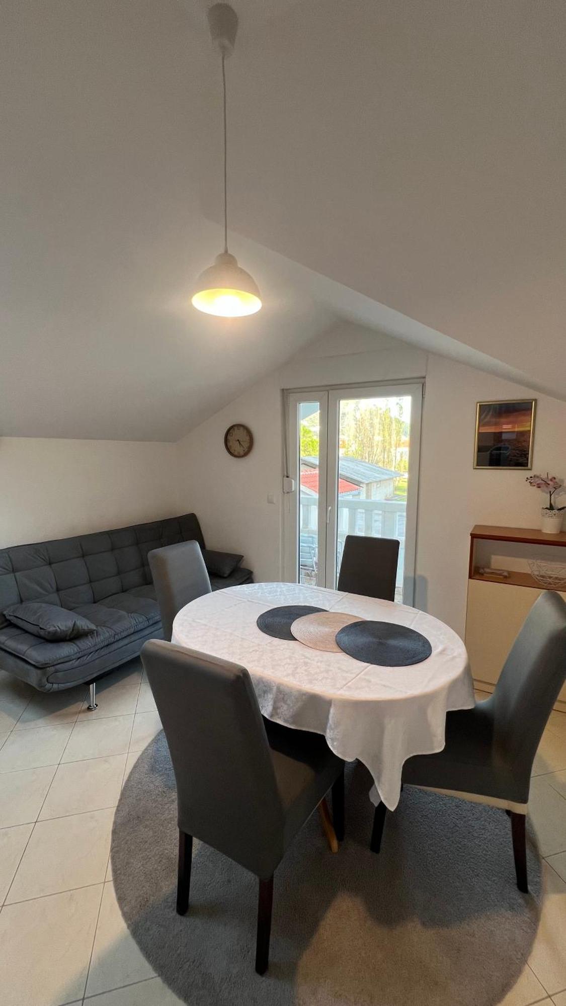 Apartments Neven Омиш Экстерьер фото